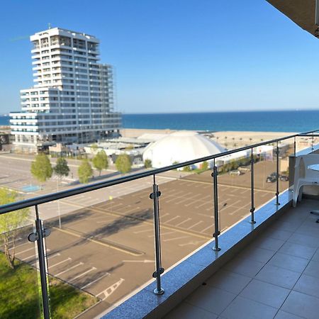 Summerland Sea-View Luxury Apartment Mamaia Exterior photo