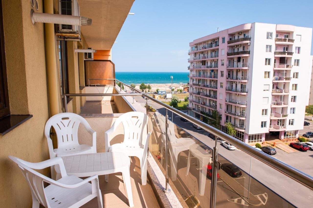 Summerland Sea-View Luxury Apartment Mamaia Exterior photo