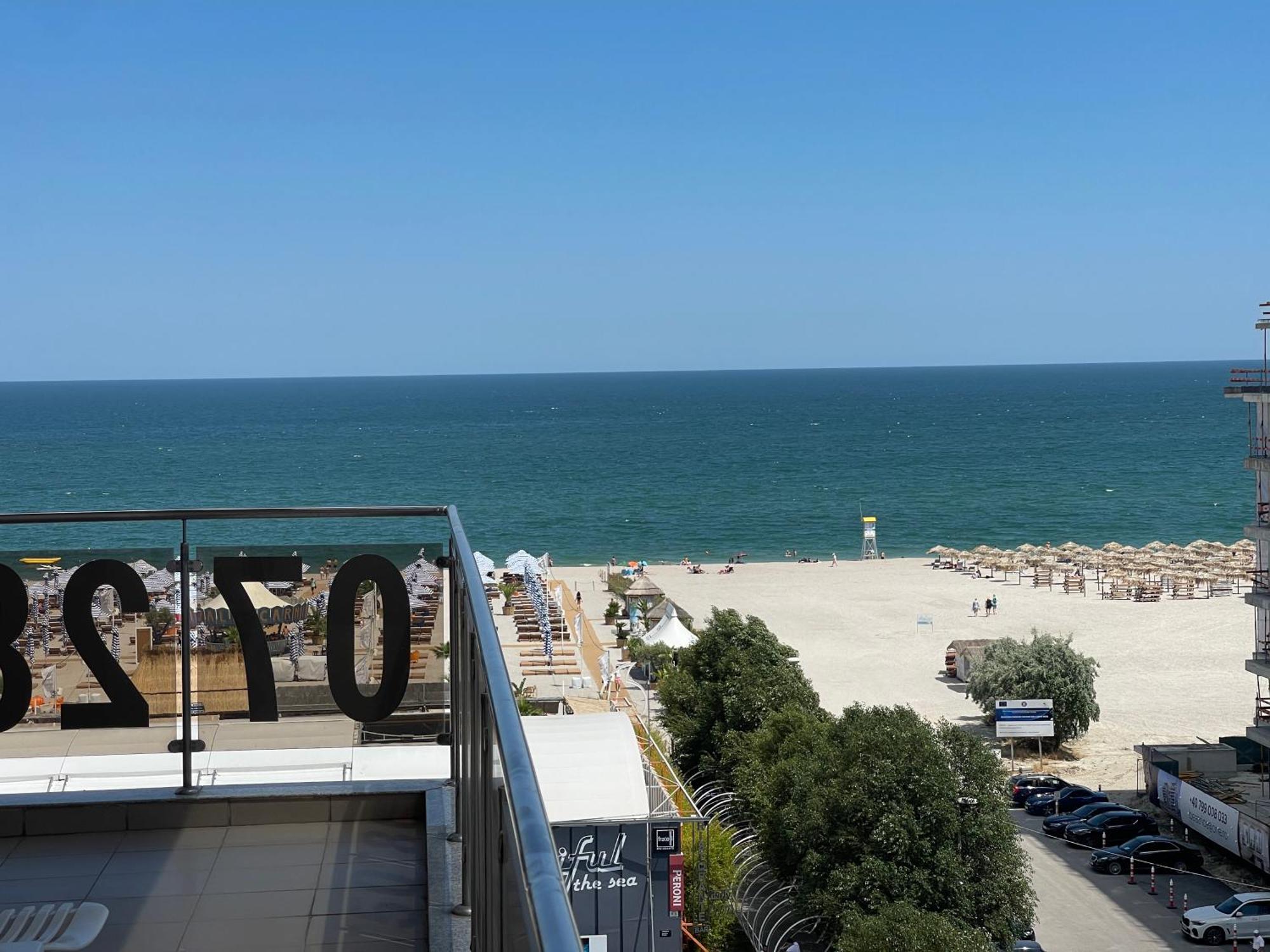 Summerland Sea-View Luxury Apartment Mamaia Exterior photo