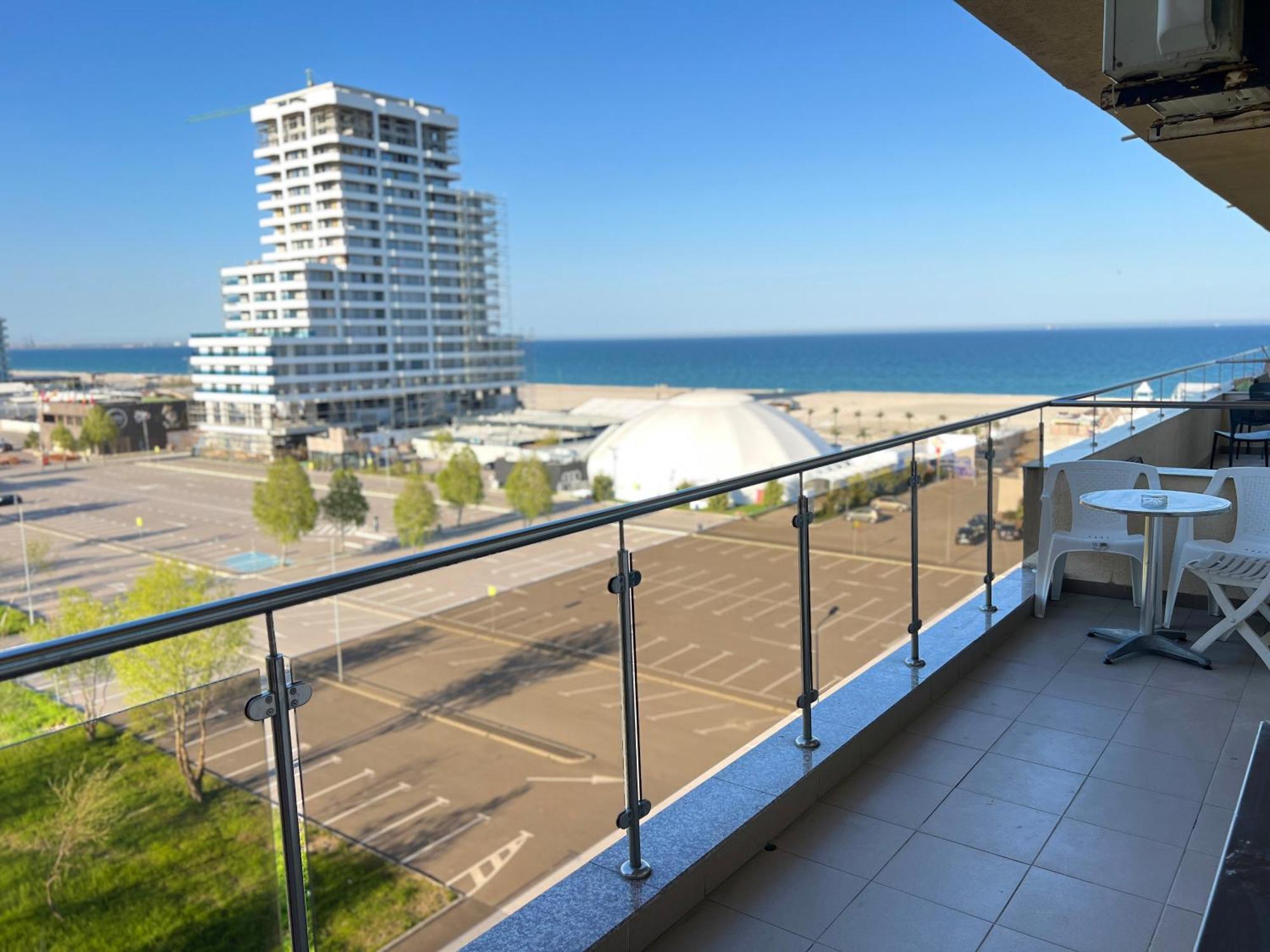 Summerland Sea-View Luxury Apartment Mamaia Exterior photo